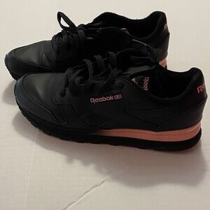 Reebok Black Sneakers with Pink Highlights